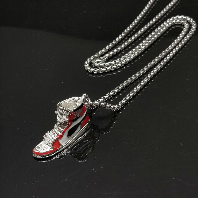 Versi Korea Sepatu Basket Kalung Sweater Rantai Trendi Keren Hip Hop ins Perempuan Disco Liontin Pria Liontin Model Sepatu Kalung Hip Hop Trendy Kalung Liontin