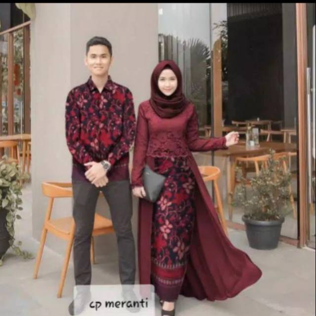  KEBAYA  CP MERANTI KEBAYA  COUPLE  BRUKAT CAPEL WARNA MERAH 