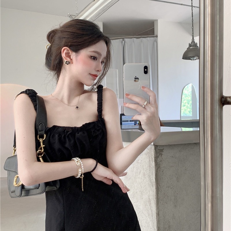 Gaun gaya korea wanita backless lipit tepi jamur suspender dress French square neck hitam A-line rok