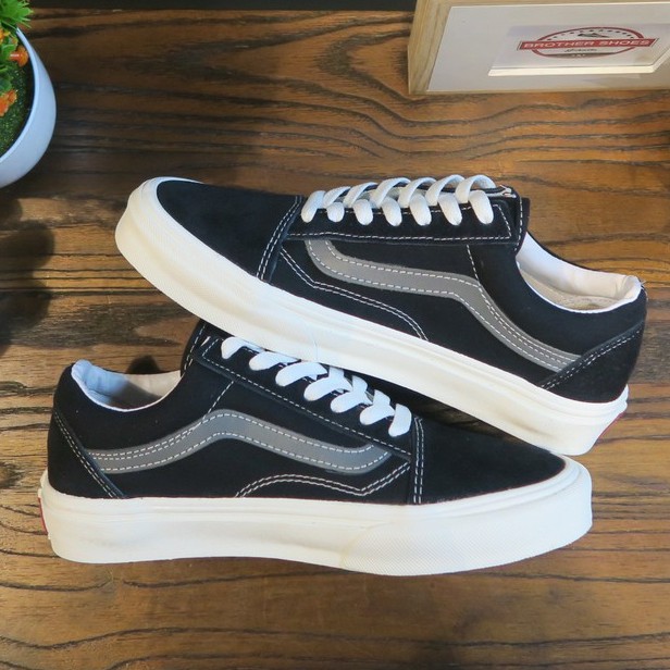 Vans8 Style 36 Vintage Sport Black Blanc de Blanc 100% Original Bnib sepatu vans8 pria distro sneakers pria kekinian-black grey