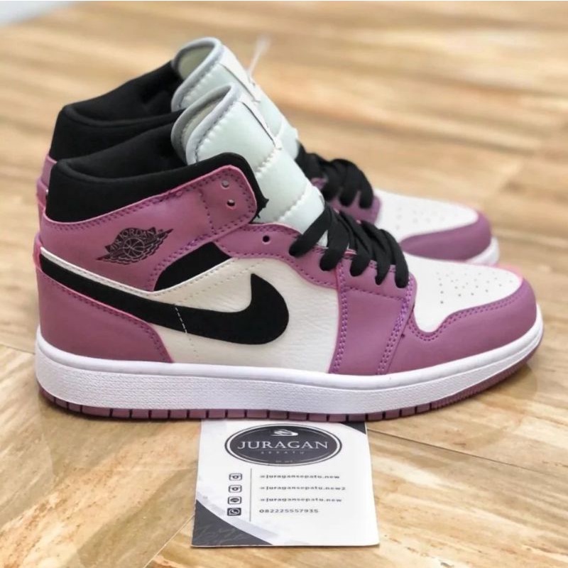 Nike Air Jordan 1 Mid SE &quot;Light Mulberry&quot;