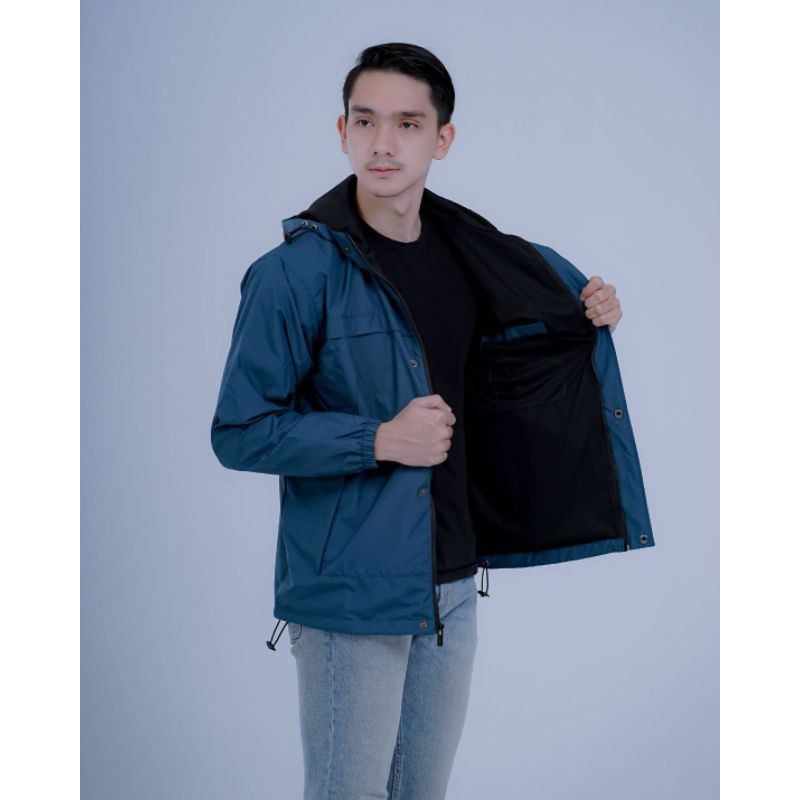 Jaket Pria Outdoor Taslan Waterpfoof Anti Tahan Air The Bojiel