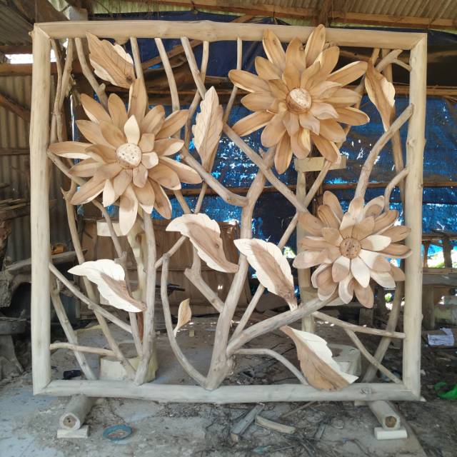 Backdrop partisi matahari dekorasi rumah wedding pelaminan unik kayu murah terbaru