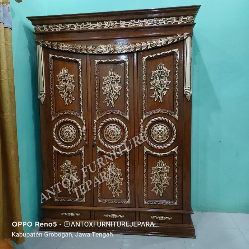 lemari pakaian jati ukiran gong mebel Jepara