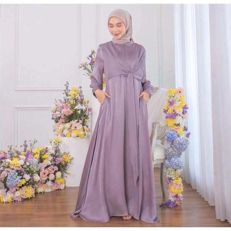 Adeline Dress by Deavhijab