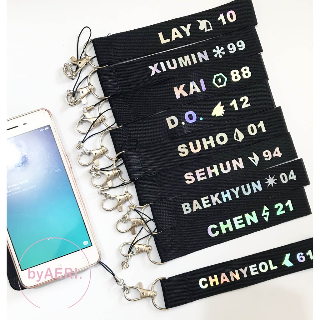 EXO HOLOGRAM KEYTAG/ STRAP (FREE tali gantungan Lightstick/ HP) EXO KPOP HOLOGRAM STRAP