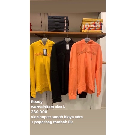 hoodie hush puppies warna hitam size L