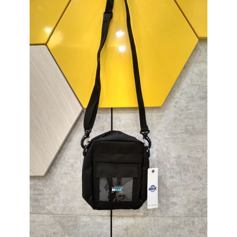 berak9420 tas selempang bridge hitam