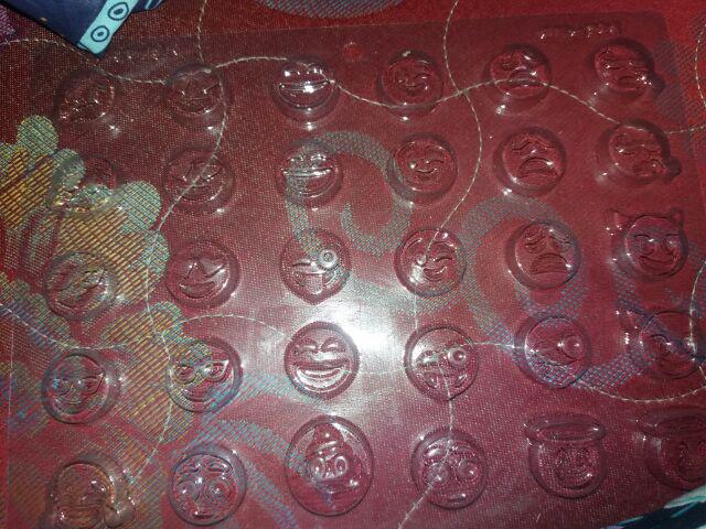 Ctm 226 Emoji Mix Cetakan Coklat