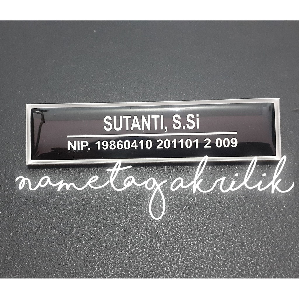 

Nametag, Papan Nama Dada, Magnet