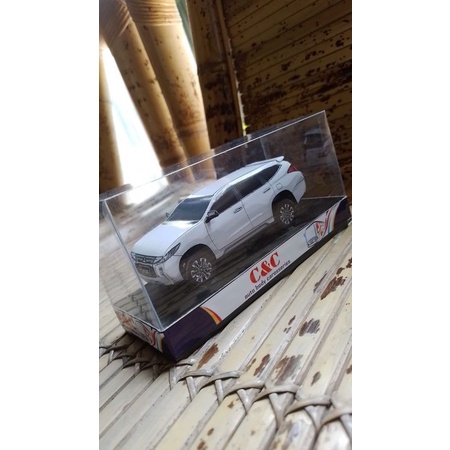 miniatur mobil pajero new