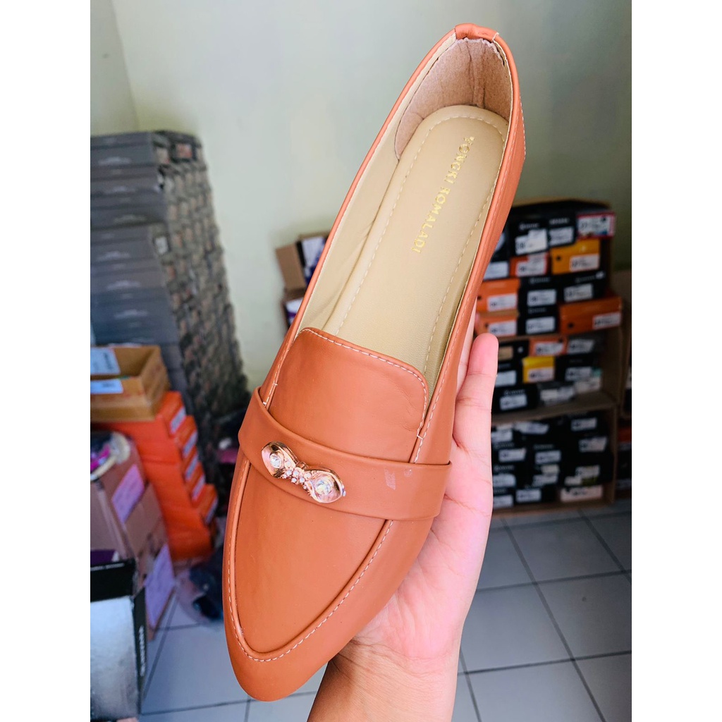 YK03 Yongki Flatshoes