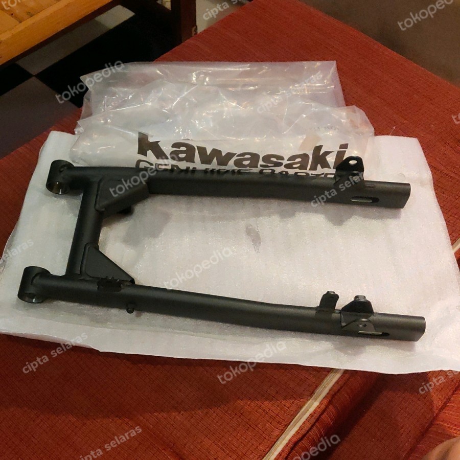 Arm Kawasaki W175 swing arm w175 Original