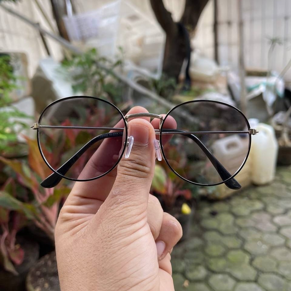 Kacamata Photocromic Berubah Warna Pria Wanita Free Box dan Lap