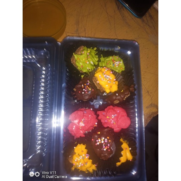 

kue coklat isi berbagai rasa