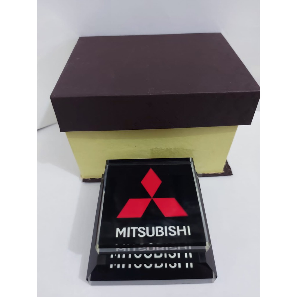 Parfum Mobil Pengharum Ruangan Crystal Logo Mobil Mitsubishi