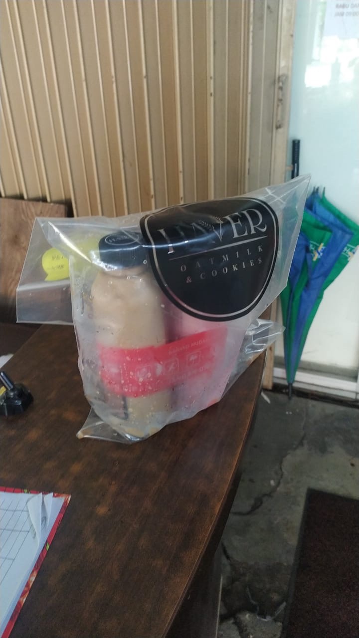 10 Lembar Kantong Klip Plong  Ziplock .plong Klip  20x30 +6 . Klip Plong Hijab .plastik Hijab