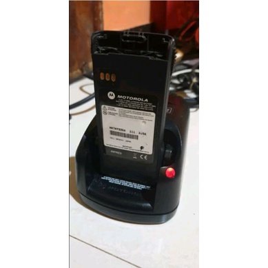 Charger HT Motorola XTS2500 Impres