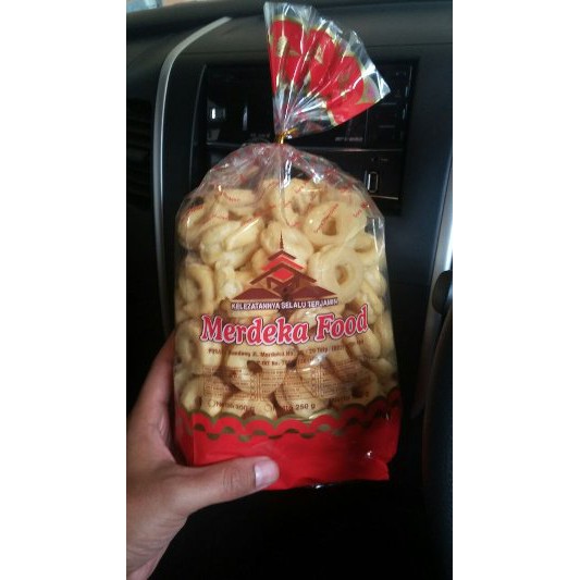 

Dijual Soes Kering Keju Merdeka Pita terbatas