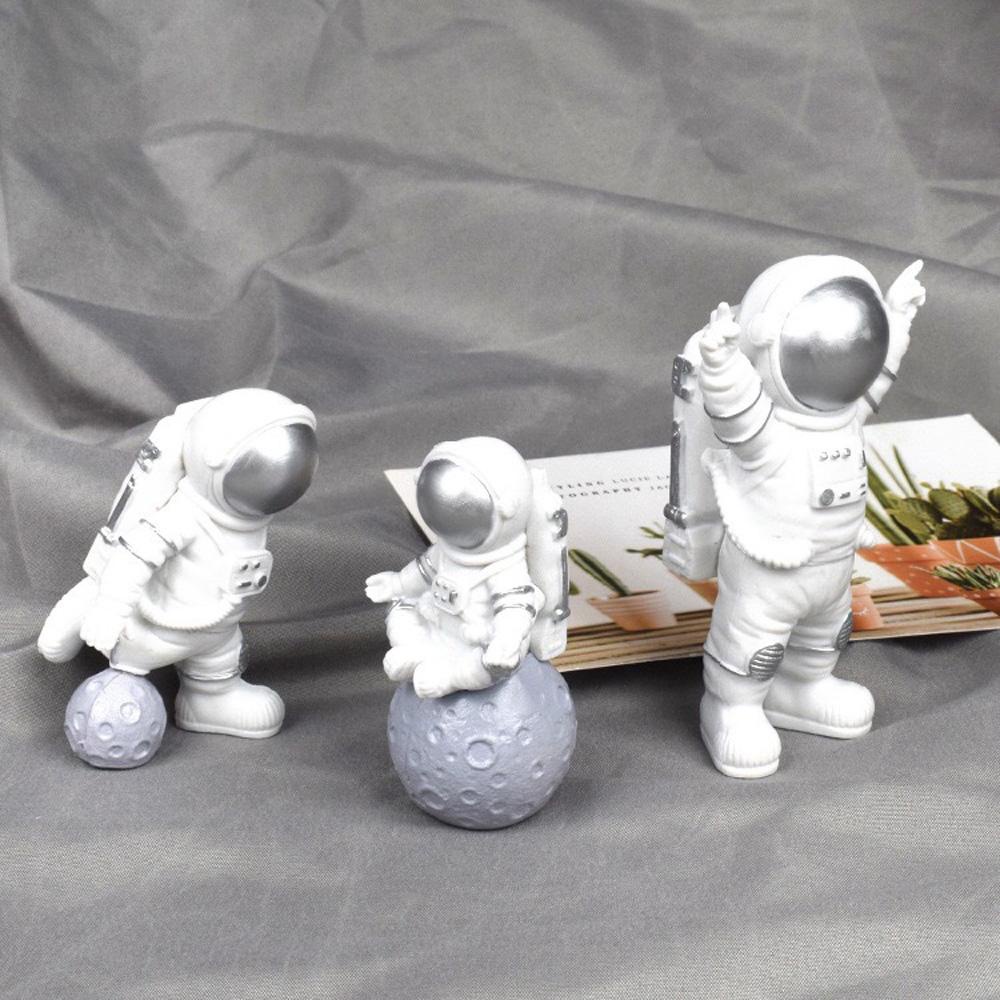 [Elegan] Astronot Figure Lucu 3pcs Spaceman Party Miniatur Anak Model Aksi