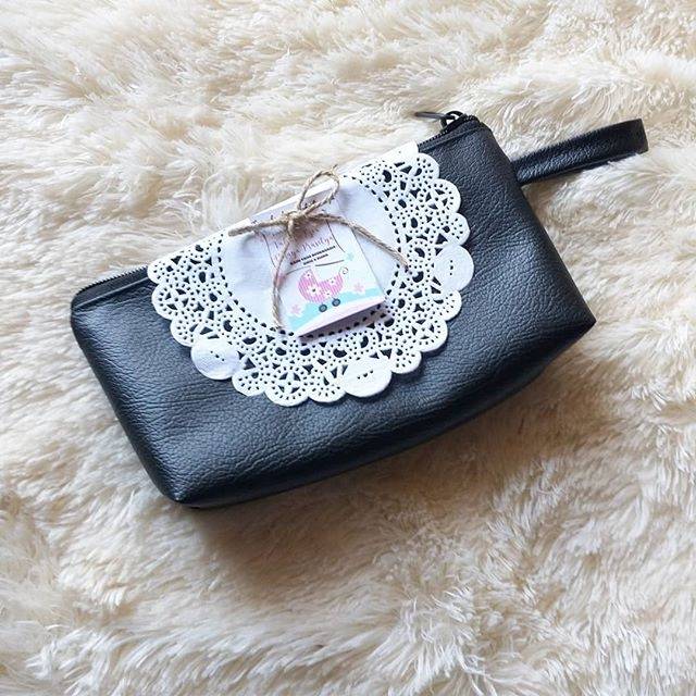 Souvenir Pouch tali dompet kulit