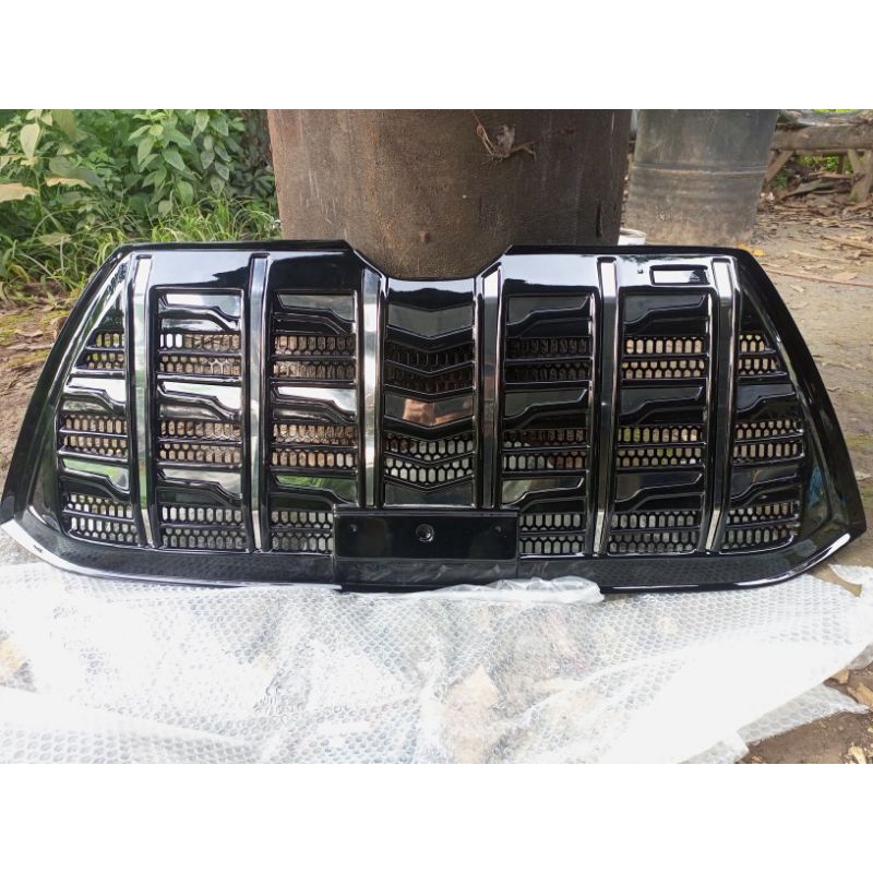 grill Avanza 2022 alfard