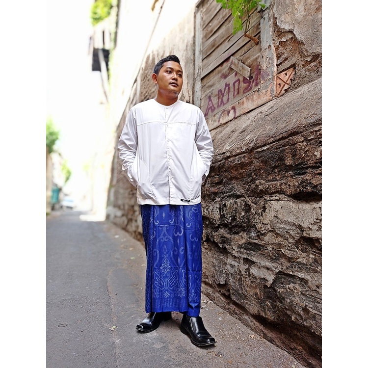 Sarung Sari Kembang Eksklusif by PT SARI WARNA ASLI
