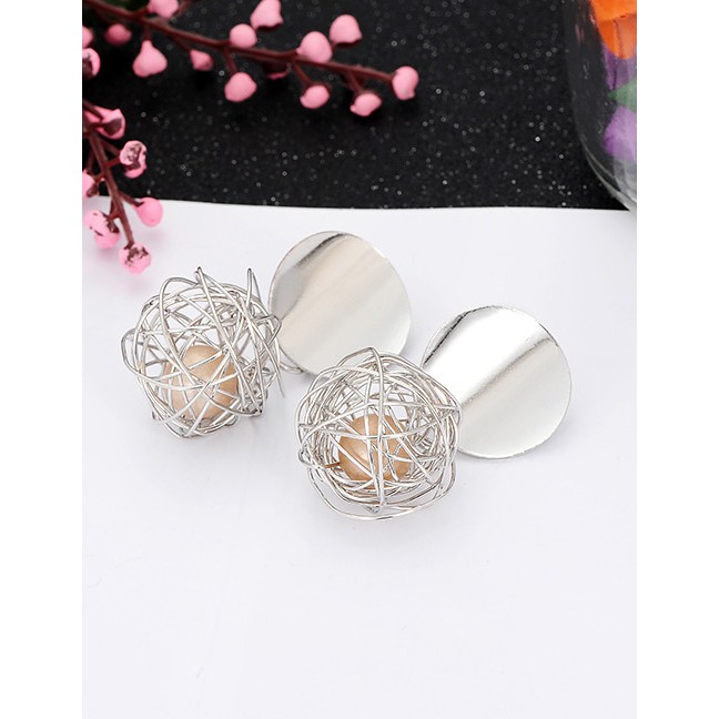 LRC Anting Tusuk Fashion Color Pearl Decorated Pure Color Earrings