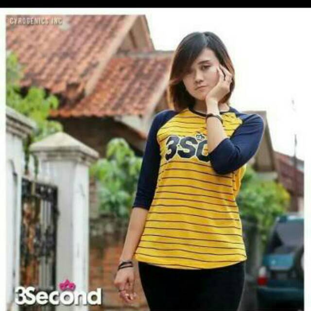 Kaos raglan 3second wanita body kuning lengan hitam