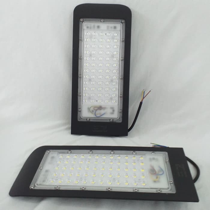 LED 50 watt Sorot Outdoor Penerangan Lampu Jalan 50W PJU