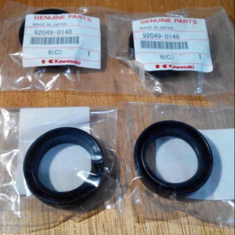 Kawasaki Seal oli shock depan usd klx 150 BF Original