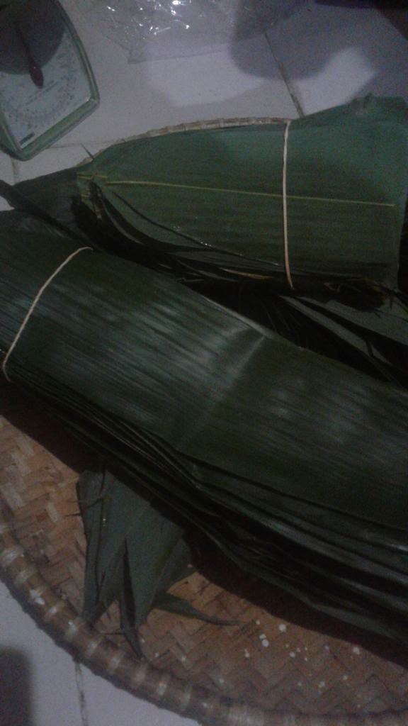 Daun Bambu Segar Per  1 Kg Bakcang. Bacang.