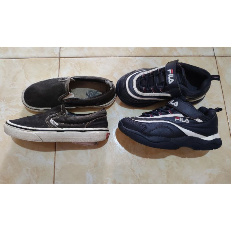 sepatu anak Vans dan Fila original insole 18cm (butuh mandi) ambil 22nya 300rb aja