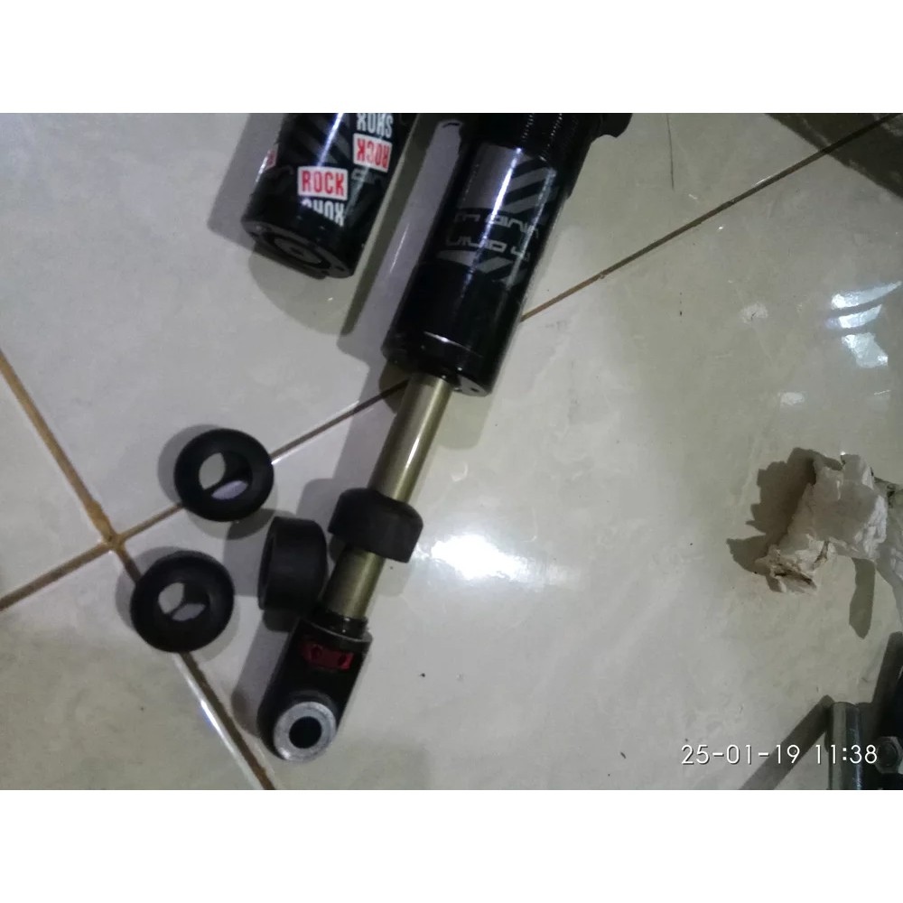 Damper Rearshock Rockshox Vivid Karet Rearshock Vivid