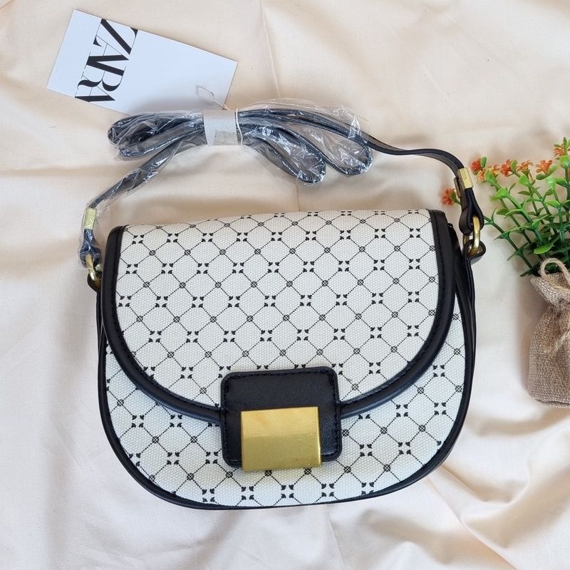 ZRA geometric print crossbody bag