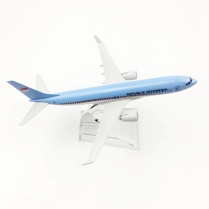 Miniatur Diecast Pesawat Indonesia President B737 Bahan Metal Ukuran 16CM Untuk Koleksi