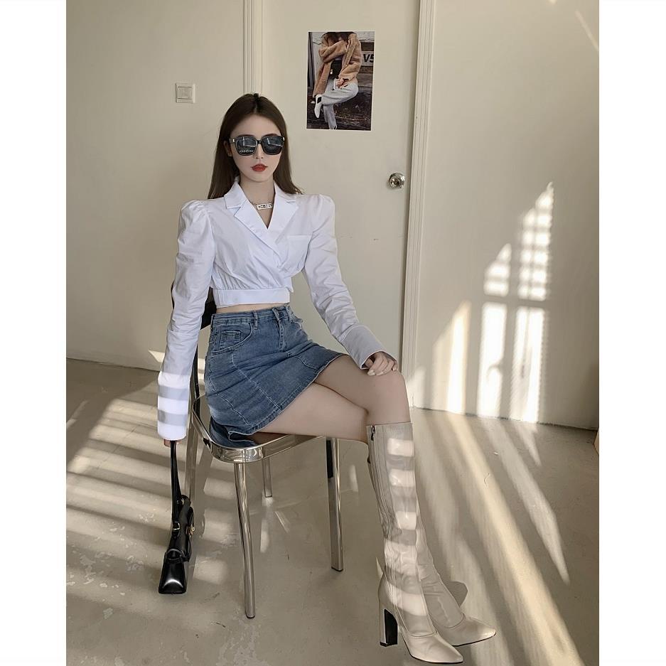 Kemeja putih wanita desain rasa niche cross shirt musim semi baru cahaya akrab gaya pendek Perancis