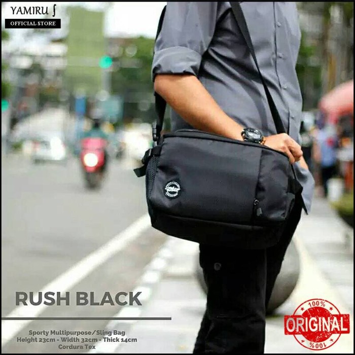 HOT SALE Tas Selempang Pria / Wanita /Tas Olahraga /Tas Selempang Futsal / Gym - Hitam