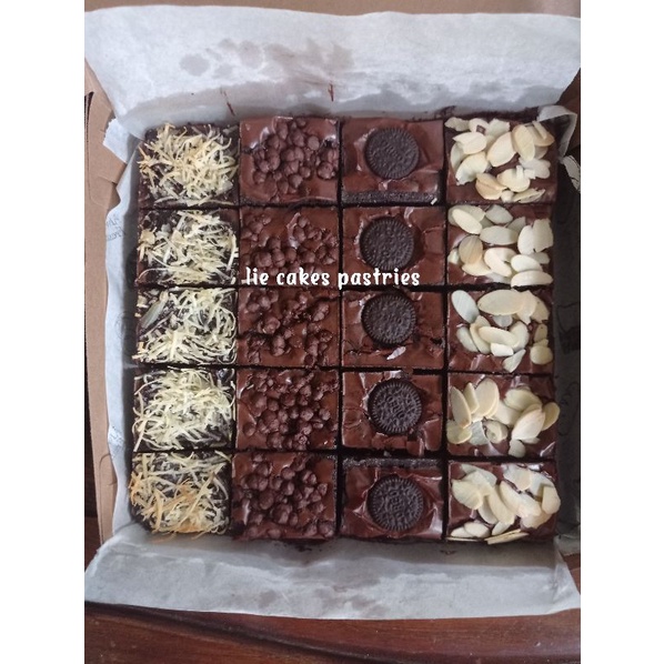 

PREMIUM BROWNIES FUDGY SEKAT LIELIE CAKES