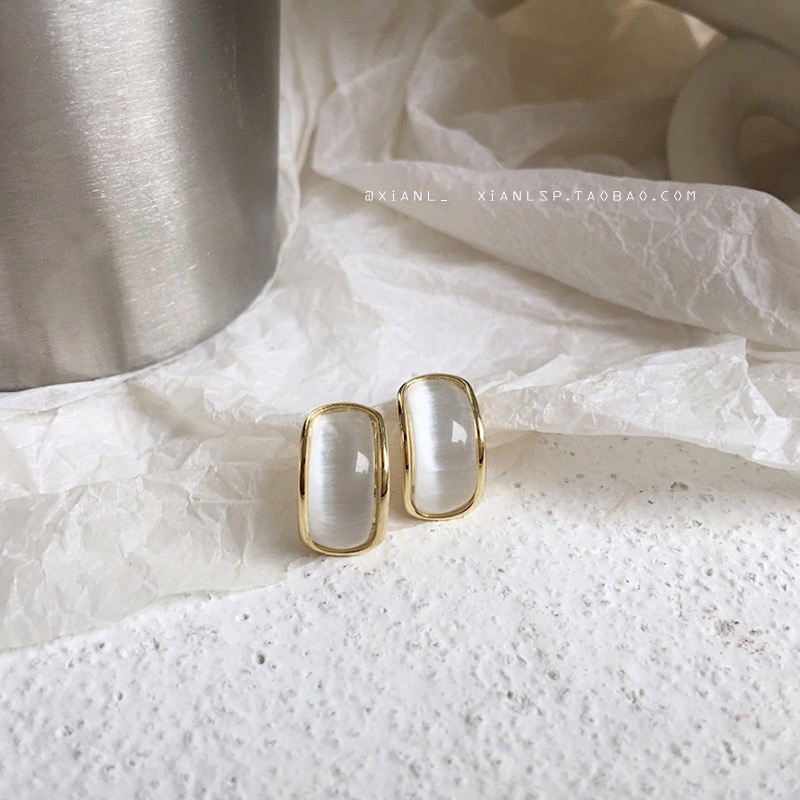 Anting Tusuk Bahan Sterling Silver Hias Opal Gaya Simple (Takota 032)