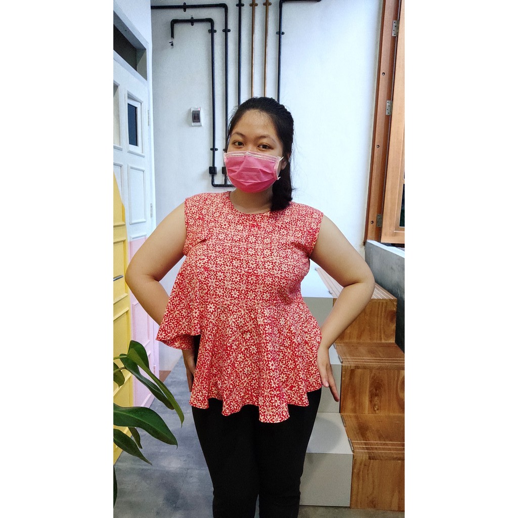 Asimetris Blouse Warna Merah Baju Atasan Wanita Model Masa Kini Import BATIK SURABAYA Kode T034 (XL)
