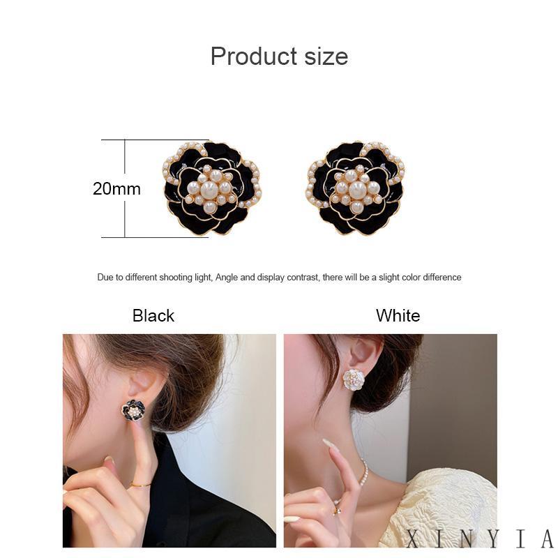 【Bayar di tempat】NEW Anting Stud 925 Silver Asimetris Bentuk Bunga Camellia Aksen Mutiara Dan Berlian Gaya Retro