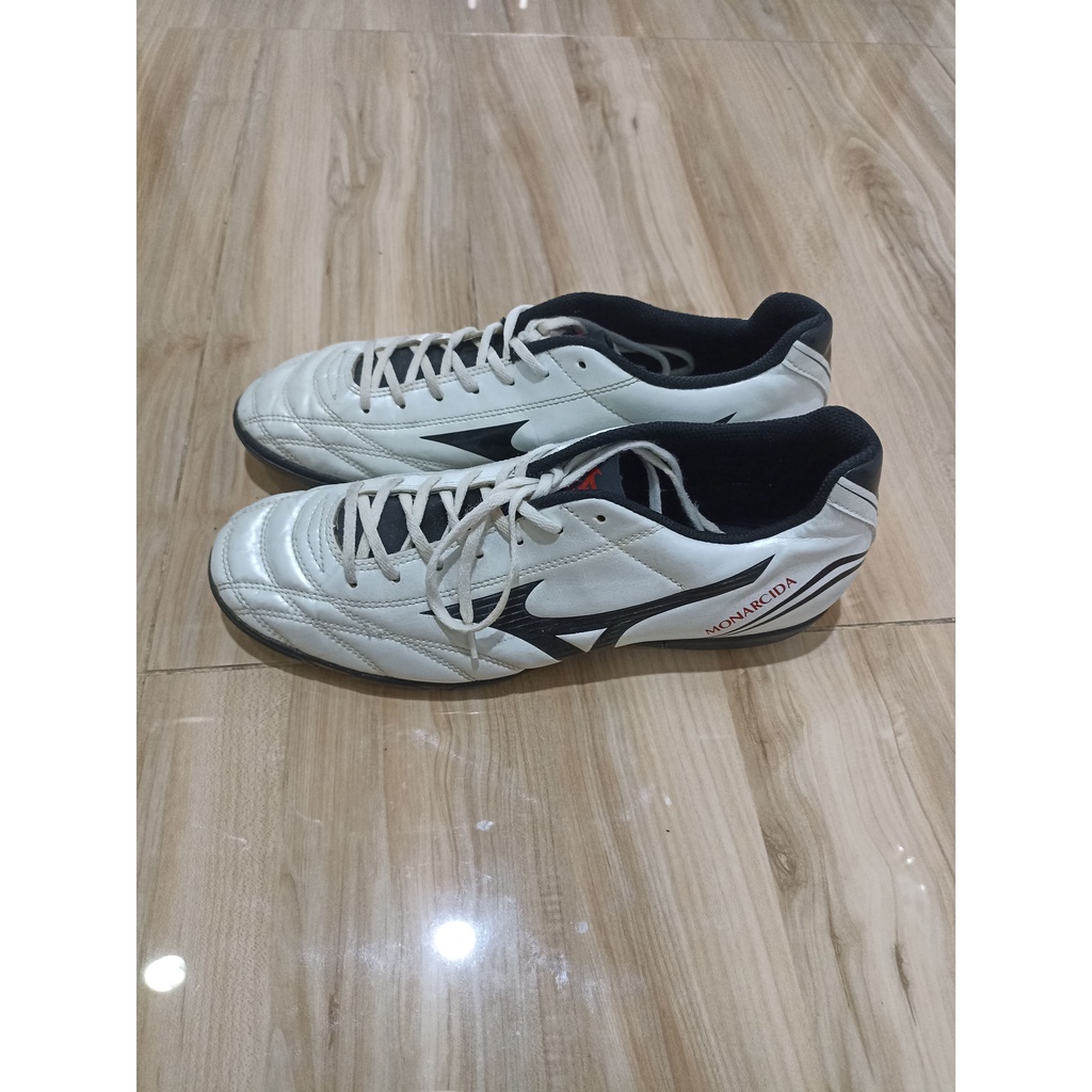 Sepatu Futsal Mizuno Monarcida Second