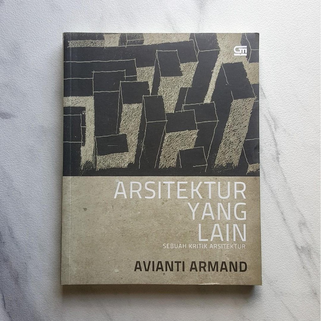 arsitektur yang lain by avianti armand