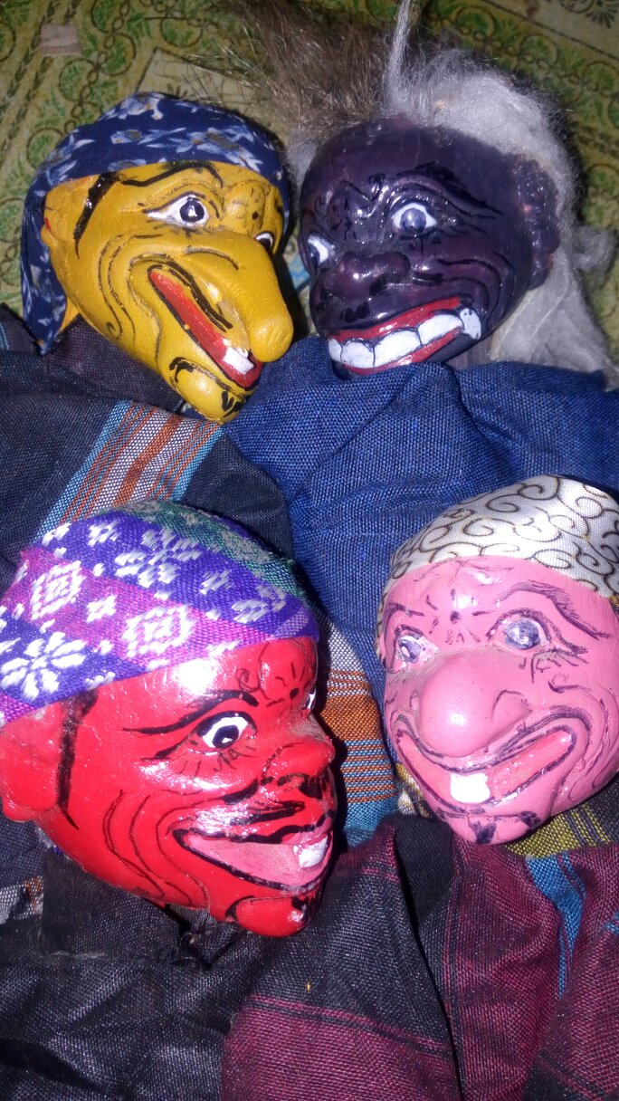 Wayang Golek  (giri Harja)kayu+cetak Tinggi 40cm