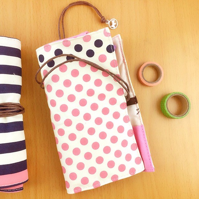 

Tempat Pensil Gulung Polkadot, Garis, Zig Zag