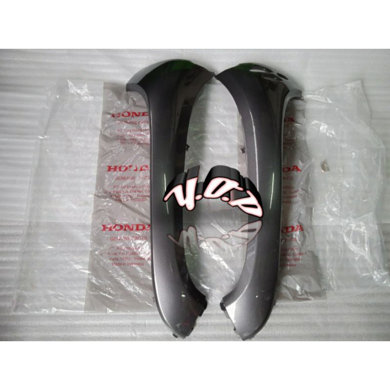 SAYAP KIRI KANAN BAGIAN BODY DEPAN SCOOPY NEW TERBARU 2020 2021 2022 PRESTIGE K2F WARNA GREY ABU ABU