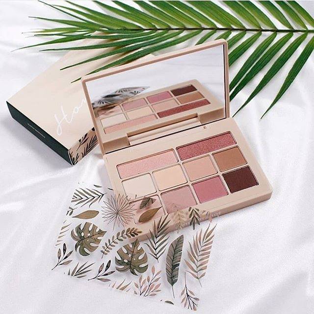 MOONSHOT Honey Coverlet Eyeshadow Palette