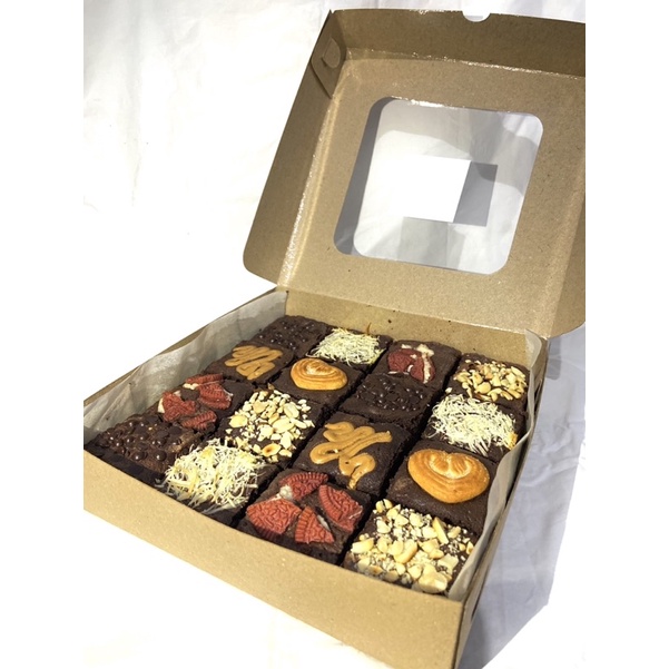 

CUTBROWNY mix topping (16pcs) uk. 20x20cm