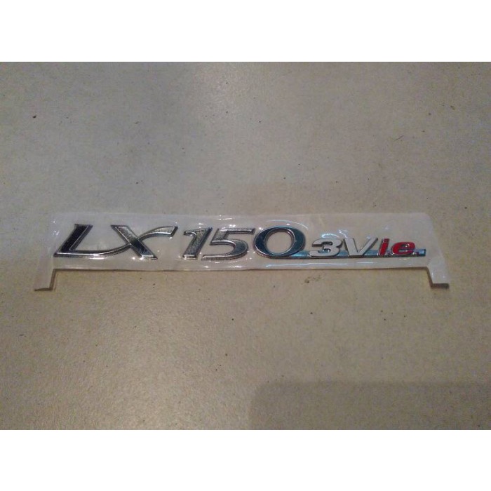 Emblem Vespa "Lx 150 3V Ie"
